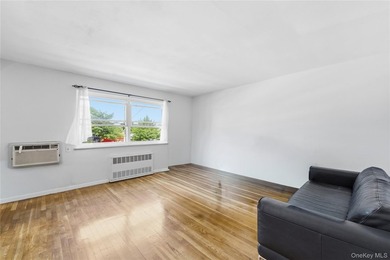 Spacious full-brick 3-family property in the heart of Flushing - photo 12