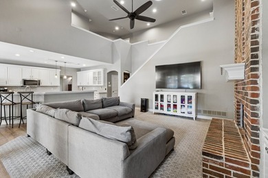 Welcome to this beautifully appointed 5-bedroom, 4-bath - photo 13