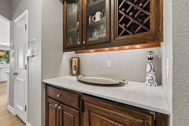 Welcome to this beautifully appointed 5-bedroom, 4-bath - photo 15