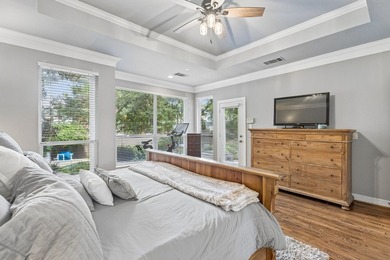 Welcome to this beautifully appointed 5-bedroom, 4-bath - photo 20