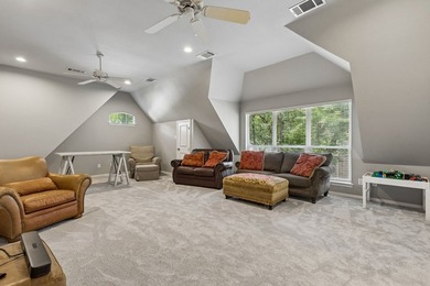 Welcome to this beautifully appointed 5-bedroom, 4-bath - photo 29
