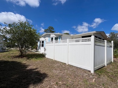Welcome to this beautiful two-bedroom, two-bath fully furnished - photo 51
