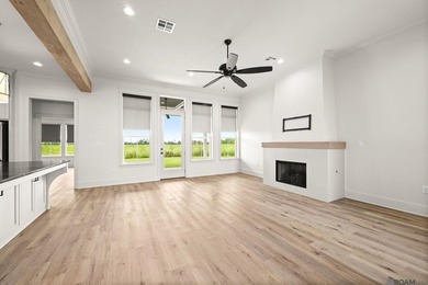 Experience exceptional design and craftsmanship in this modern - photo 4