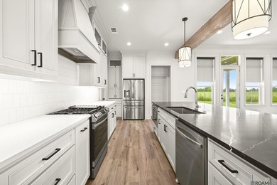 Experience exceptional design and craftsmanship in this modern - photo 8