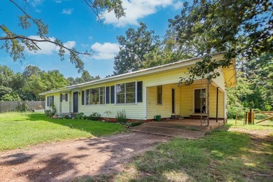 Lake Sam Rayburn  Home For Sale in San Augustine Texas