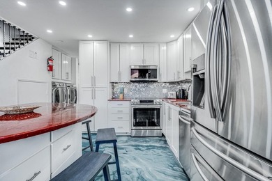 Luana Kai B301 presents a rare opportunity to own one of the - photo 10