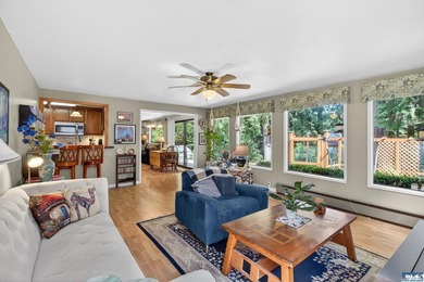 Enjoy comfortable living in this beautifully maintained - photo 16