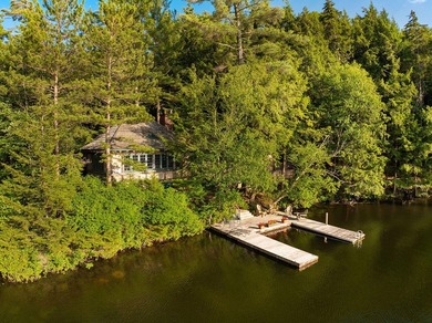 This magnificent seven-bedroom, five-bathroom original - photo 2