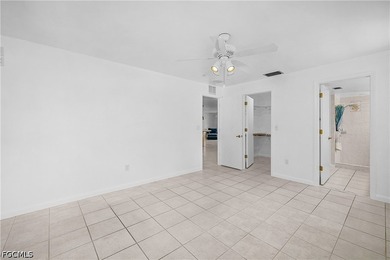 Welcome to your dream home in Bokeelia! Waterfront canal home - photo 22