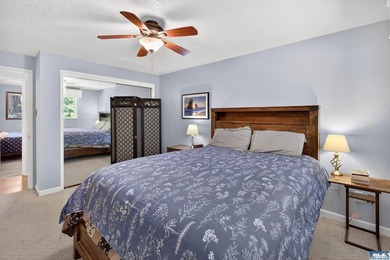 Enjoy comfortable living in this beautifully maintained - photo 24
