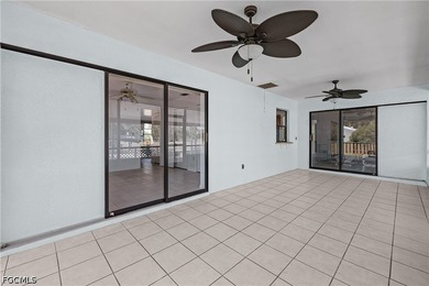Welcome to your dream home in Bokeelia! Waterfront canal home - photo 29