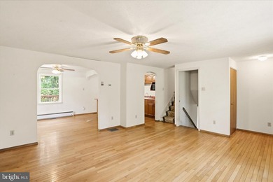 This property has the feel buyers are hoping to find when they - photo 10