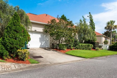 Custom-built beauty in the gated community of Magnolia - photo 3
