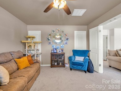 Welcome to 104 Bermuda Run, perfectly situated with the Deer - photo 36