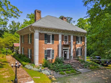 Douglas Lake Home For Sale in Dandridge Tennessee