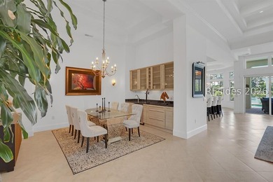 Custom, custom, custom... an extraordinary residence where every - photo 8