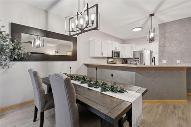 Prior Lake Townhome/Townhouse Sale Pending in Prior Lake Minnesota