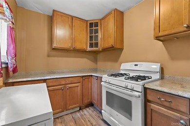 Don't miss this opportunity to own a well-maintained 3-Bedroom - photo 6