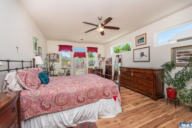 Come home to one of Sequim's premier neighborhoods! Located just - photo 24