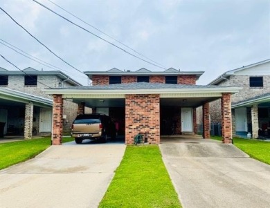 Lake Townhome/Townhouse For Sale in New Orleans, Louisiana