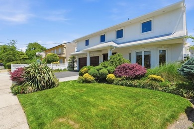 Experience refined living in this stunning and spacious - photo 3