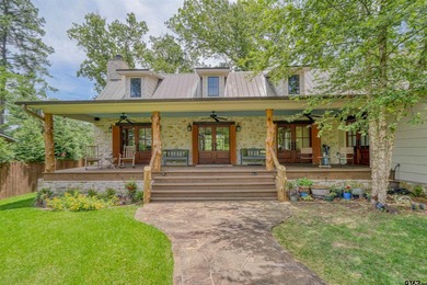 Awesome custom-built waterfront home on beautiful Lake Cypress - photo 4