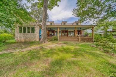 Awesome custom-built waterfront home on beautiful Lake Cypress - photo 7