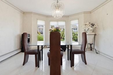 Experience refined living in this stunning and spacious - photo 9