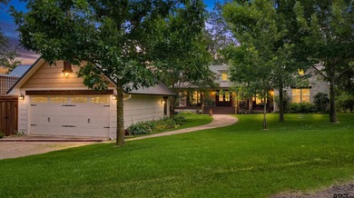 Awesome custom-built waterfront home on beautiful Lake Cypress - photo 10