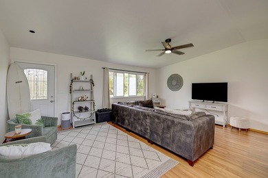 Experience the best of Hawaii living in this inviting 3-bedroom - photo 14