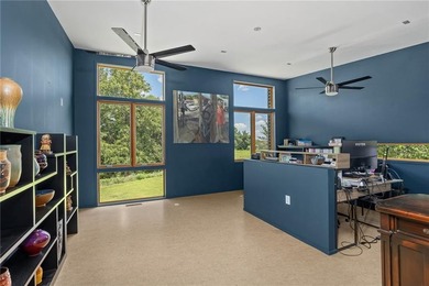Trophy Property | Modern Luxury Estate on 16.5+/- Acres A truly - photo 22