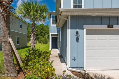 Welcome to your next chapter! This stunning end unit - photo 4