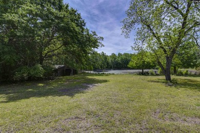 +/-21.83 acres with approximately 575 feet of road frontage on - photo 25