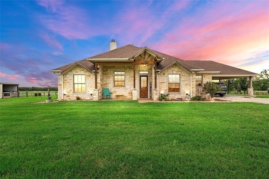 Lake Home For Sale in Axtell, Texas