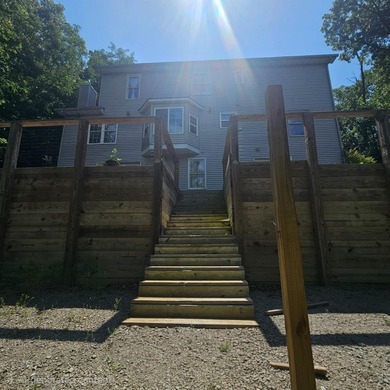 Looking for a spacious 4 bedroom 3.5 bathroom home with a full - photo 4