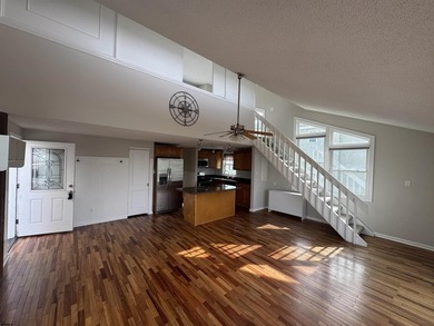 Incredible 2 bed 1 bath condo in central district of Ocean City! - photo 4
