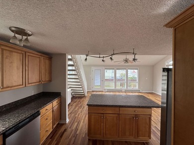 Incredible 2 bed 1 bath condo in central district of Ocean City! - photo 5