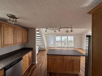 Incredible 2 bed 1 bath condo in central district of Ocean City! - photo 6