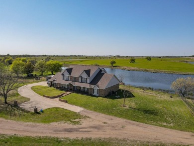 Lake Home For Sale in Grandview, Texas