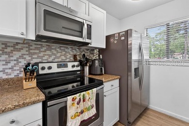 Discover the perfect blend of comfort and convenience in this - photo 5
