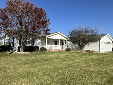 (private lake, pond, creek) Home For Sale in Grayslake Illinois