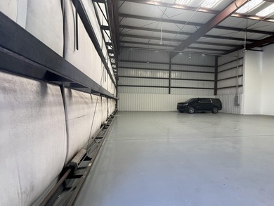 Protect your aircraft in one of the Emerald Coast's most - photo 3