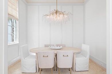 Designed by Khoury Vogt Architects and built by Alys Beach - photo 15