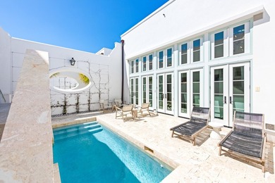 Designed by Khoury Vogt Architects and built by Alys Beach - photo 18