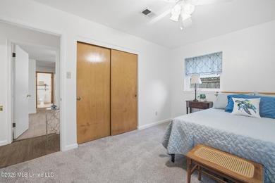 Welcome home to this surprisingly spacious 4 bedroom, 2 bath - photo 20