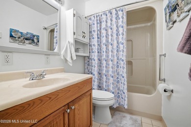 Welcome home to this surprisingly spacious 4 bedroom, 2 bath - photo 21