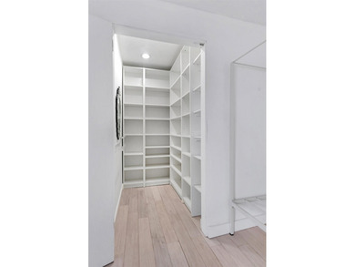 Prestigious Boulevard East top floor unit with breathtaking NYC - photo 23