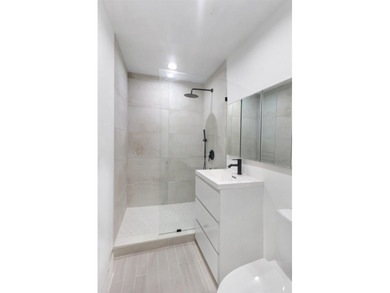 Prestigious Boulevard East top floor unit with breathtaking NYC - photo 24