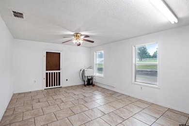 Welcome to this remarkable 3-bedroom, 2-bath home offering - photo 5