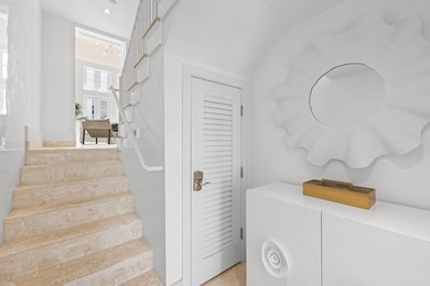 Designed by Khoury Vogt Architects and built by Alys Beach - photo 29